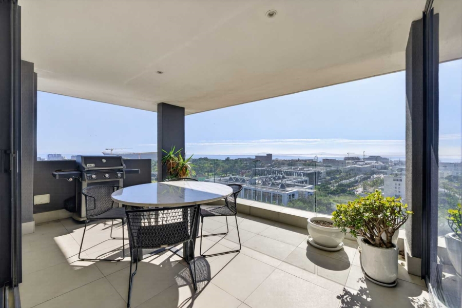 3 Bedroom Property for Sale in Green Point Western Cape